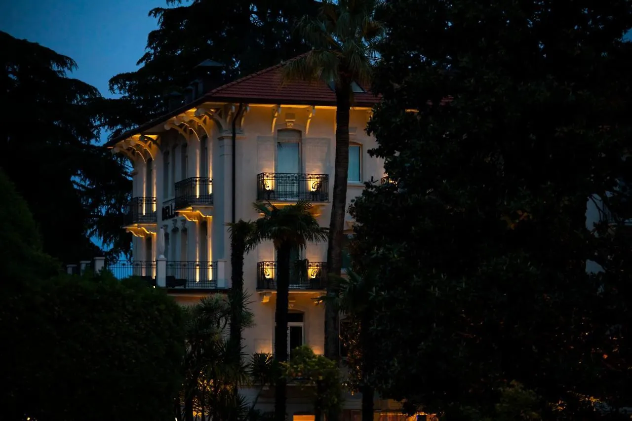 Hotel Bella Riva Gardone Riviera