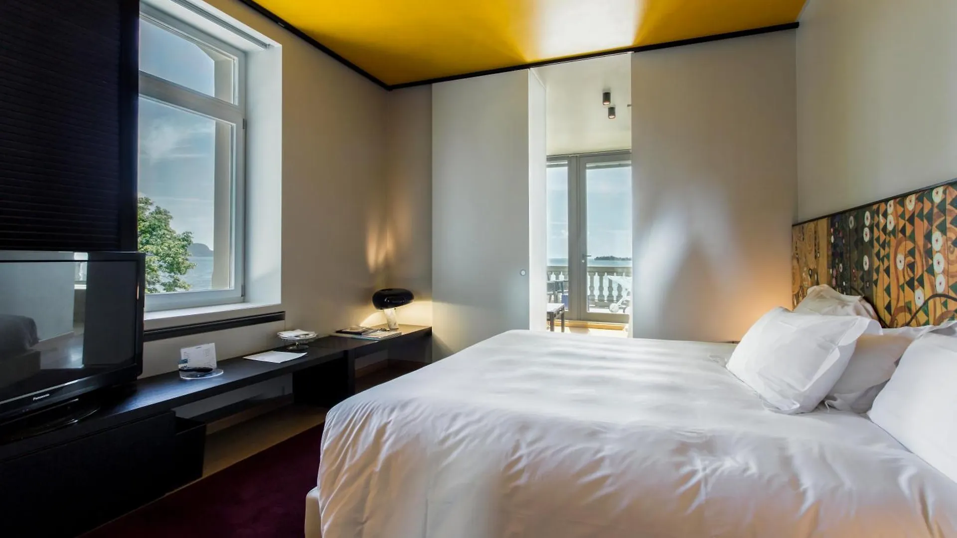 Hotel Bella Riva Gardone Riviera 5*,  Italy