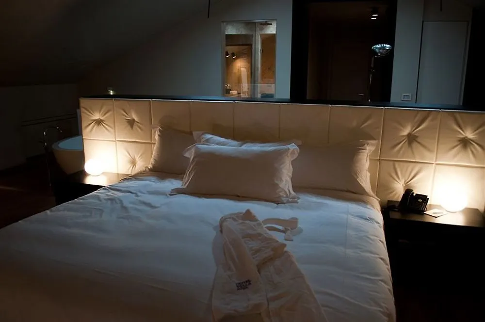 Hotel Bella Riva Gardone Riviera