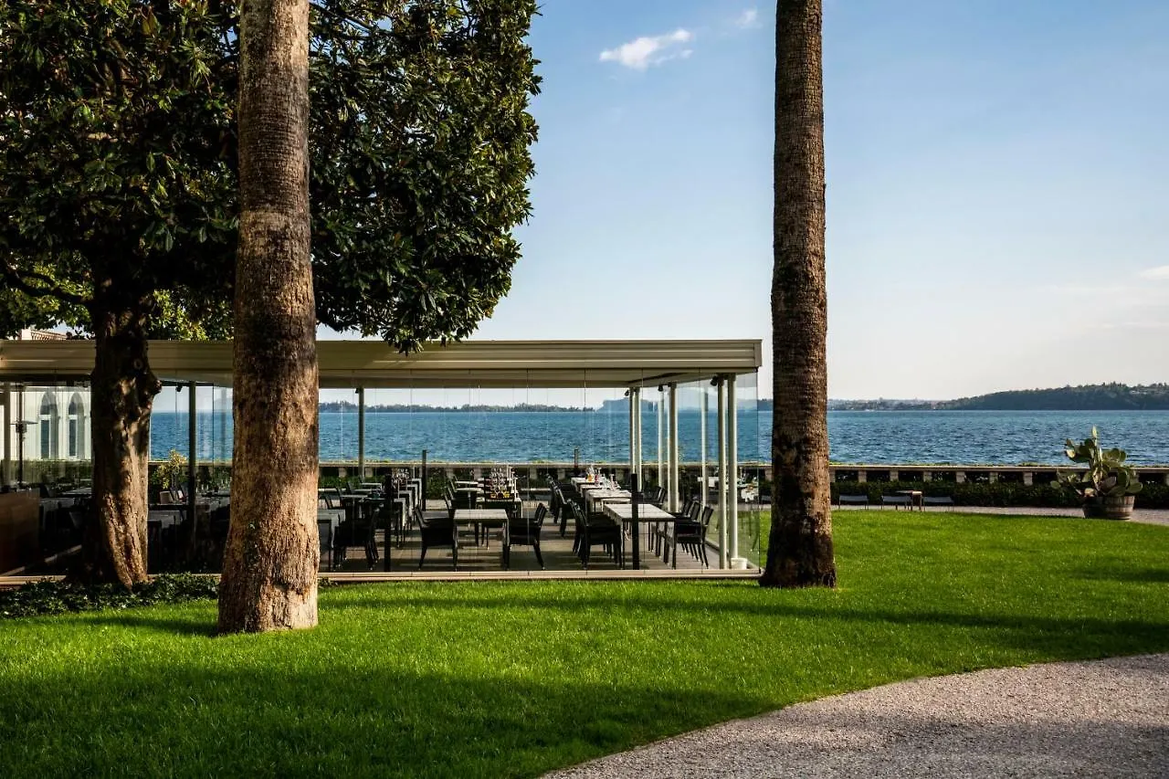 Hotel Bella Riva Gardone Riviera